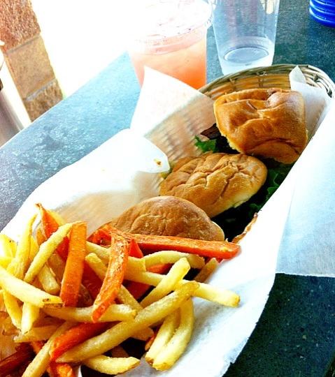 Sliders from Weezy's Shed in San Rafael 2012-4-17 Sliders from Weezy's Shed in San Rafael,Hamburger